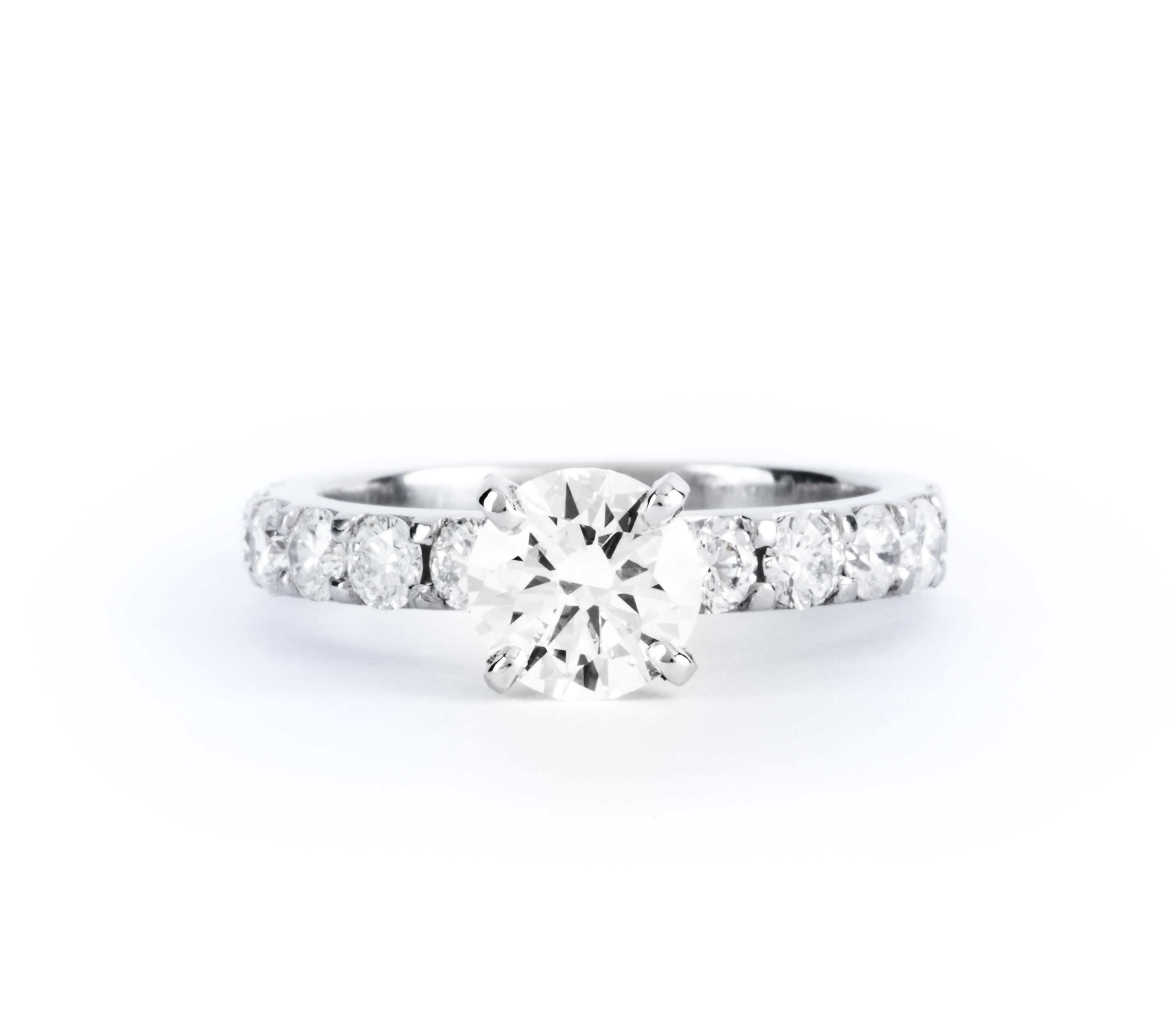 Round diamond with side band Diamonds in 14K White Gold