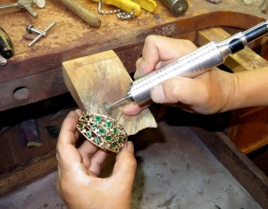 Jewelry repair service