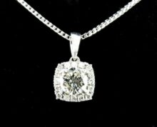 #halodiamondpendant #diamondnecklace