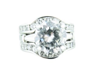 White Gold Diamond ring 