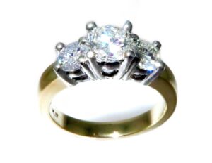 yellow gold with platinum head Ring